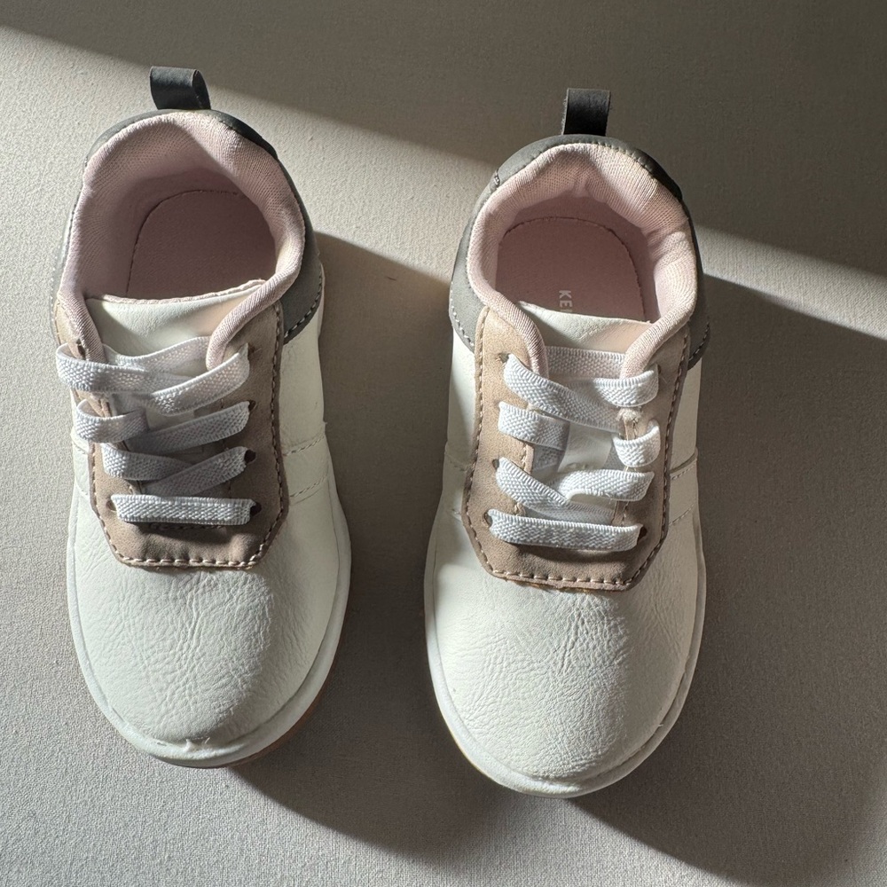 Kenneth Cole White and Tan Sneakers with Slip-On Design